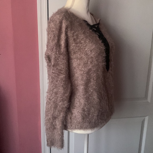EUC Express soft fuzzy lace up sweater front criss cross size SP - Picture 5 of 8